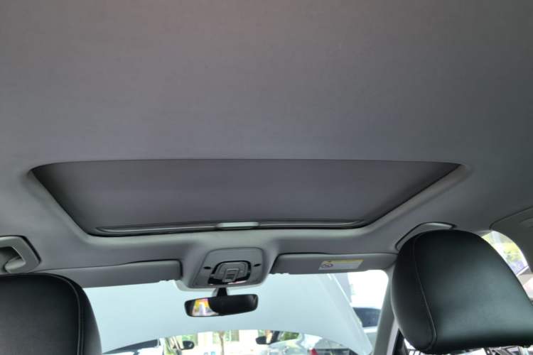 Used Audi A4L 2018 30th Anniversary Edition 40 TFSI Trendy Model Headliner