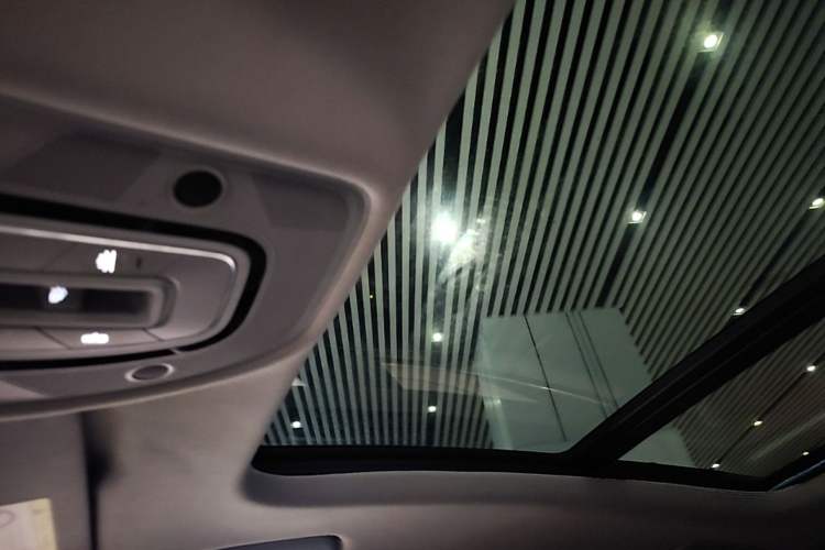 Used Audi A4L 2018 30th Anniversary Edition 40 TFSI Trendy Model Headliner