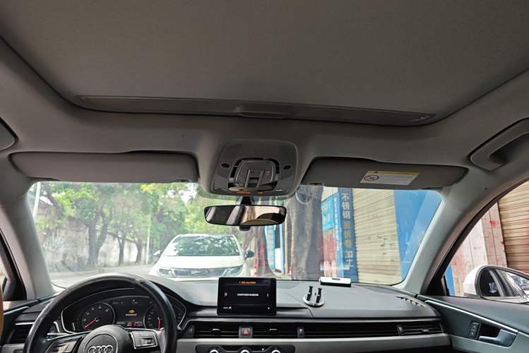 Used Audi A4L 2018 30th Anniversary Edition 40 TFSI Trendy Model Headliner