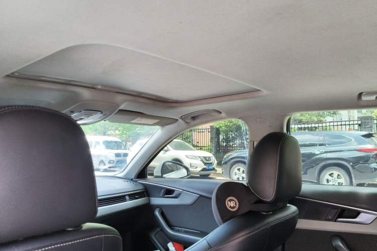 Used Audi A4L 2018 30th Anniversary Edition 40 TFSI Trendy Model Headliner