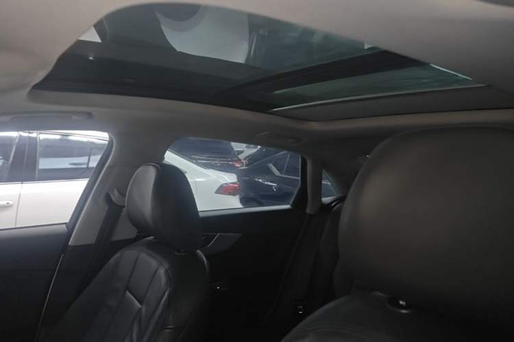 Used Audi A4L 2018 30th Anniversary Edition 45 TFSI quattro Individual Sport Edition Headliner