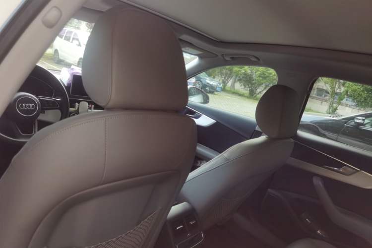 Used Audi A4L 2018 30th Anniversary Edition 40 TFSI Fashion Model Headliner