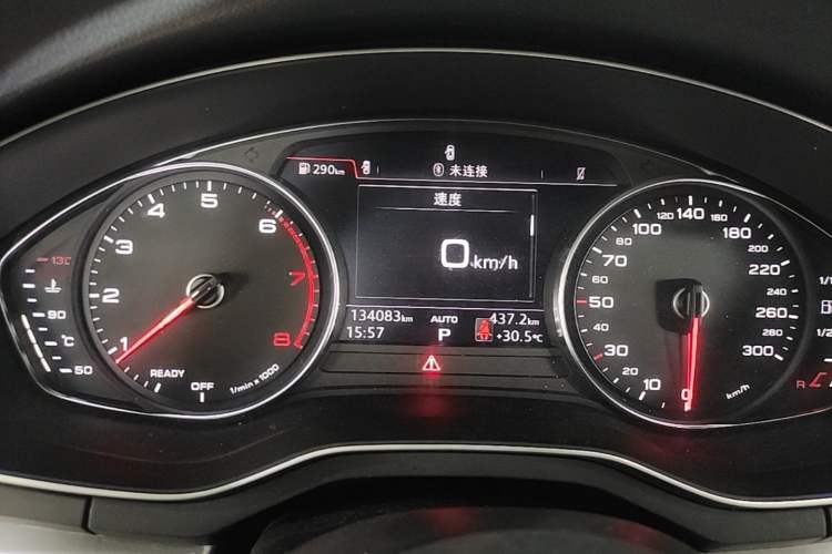Used Audi A4L 2018 30th Anniversary Edition 45 TFSI quattro Individual Sport Edition Instrument Cluster