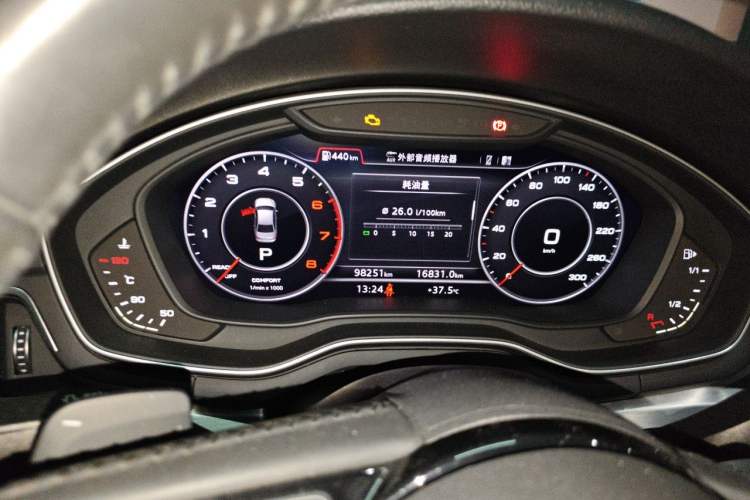 Used Audi A4L 2018 30th Anniversary Edition 40 TFSI Fashion Model Instrument Cluster