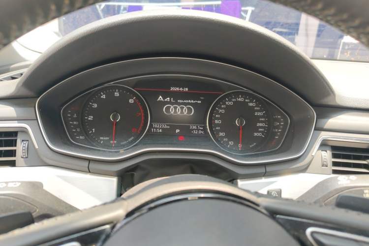 Used Audi A4L 2018 30th Anniversary Edition 45 TFSI quattro Individual Sport Edition Instrument Cluster