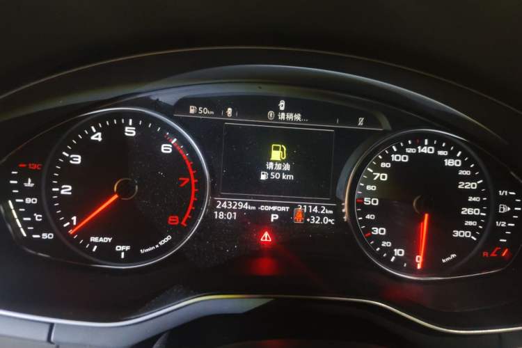 Used Audi A4L 2018 30th Anniversary Edition 45 TFSI quattro Individual Sport Edition Instrument Cluster