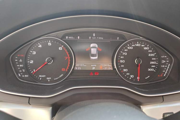 Used Audi A4L 2018 30th Anniversary Edition 45 TFSI quattro Individual Sport Edition Instrument Cluster
