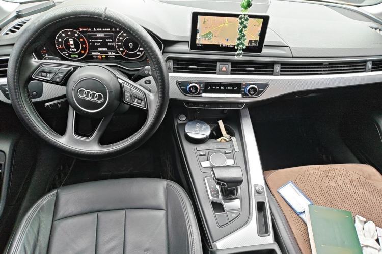 Used Audi A4L 2018 30th Anniversary Edition 40 TFSI Fashion Model Interior 2