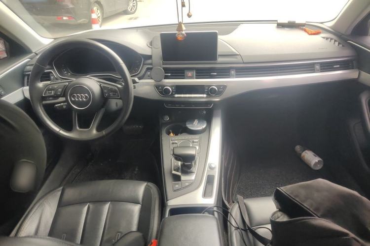 Used Audi A4L 2018 30th Anniversary Edition 40 TFSI Fashion Model Interior 2