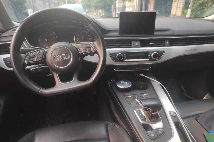 Used Audi A4L 2018 30th Anniversary Edition 45 TFSI quattro Individual Sport Edition Interior 2