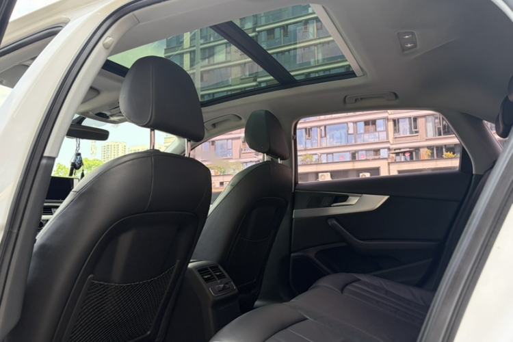 Used Audi A4L 2018 30th Anniversary Edition 40 TFSI Fashion Model Interior 2