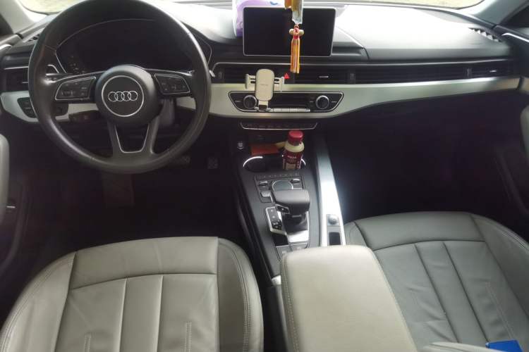 Used Audi A4L 2018 30th Anniversary Edition 40 TFSI Fashion Model Interior 2