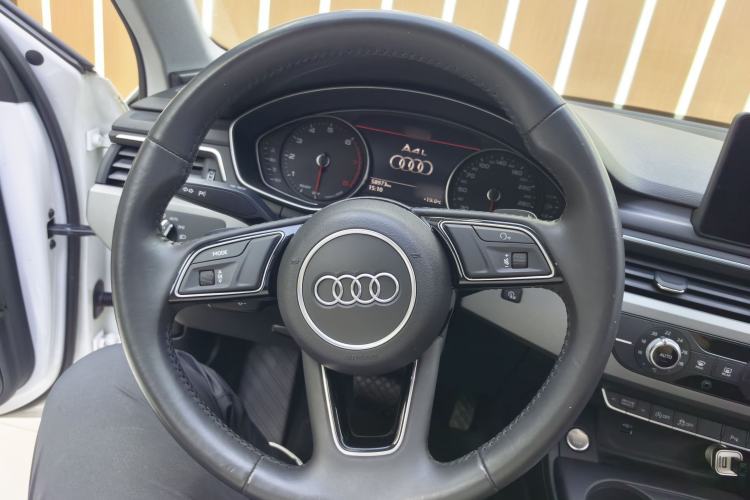 Used Audi A4L 2018 30th Anniversary Edition 40 TFSI Trendy Model Interior 2