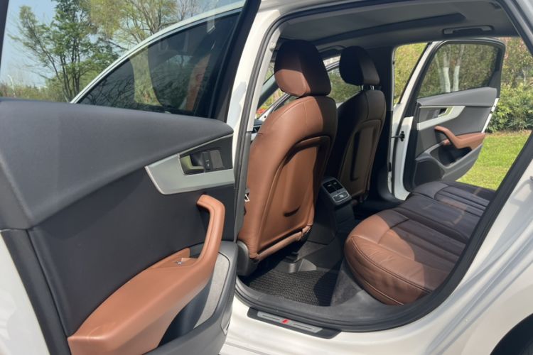 Used Audi A4L 2018 30th Anniversary Edition 45 TFSI quattro Individual Sport Edition Interior 3