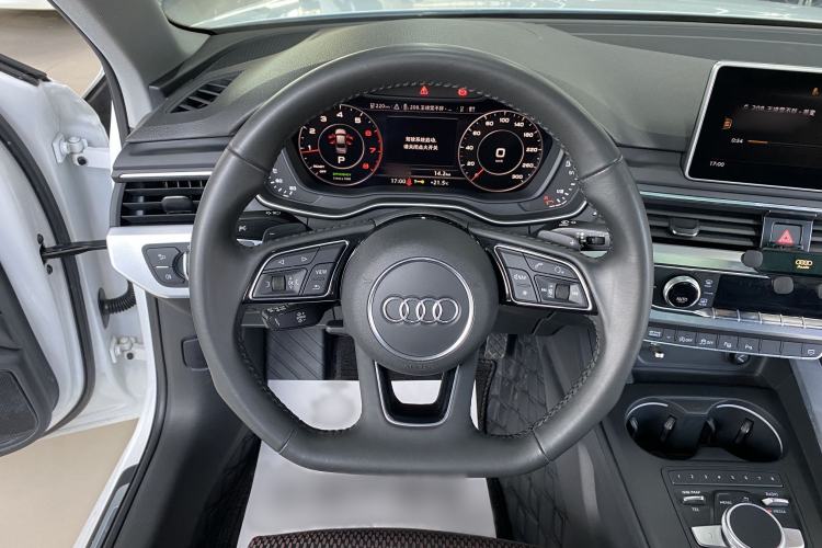 Used Audi A4L 2018 30th Anniversary Edition 40 TFSI Sport Edition Interior 3