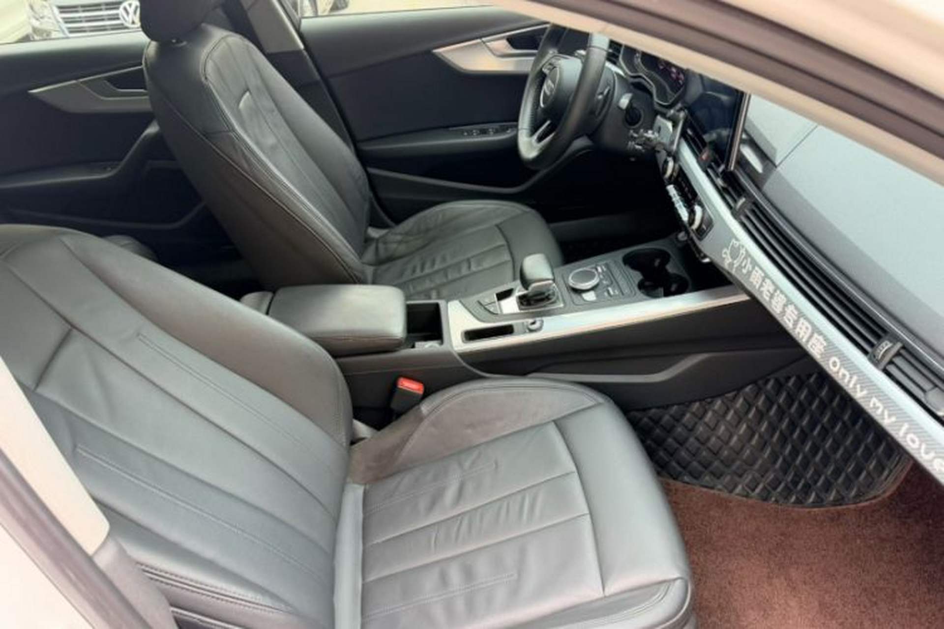 Used Audi A4L 2018 30th Anniversary Edition 40 TFSI Fashion Model Interior 3