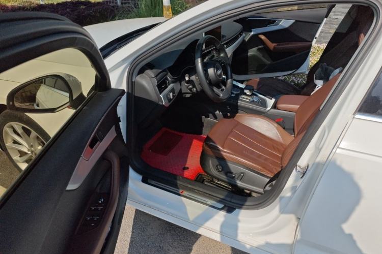Used Audi A4L 2018 30th Anniversary Edition 40 TFSI Fashion Model Interior 3