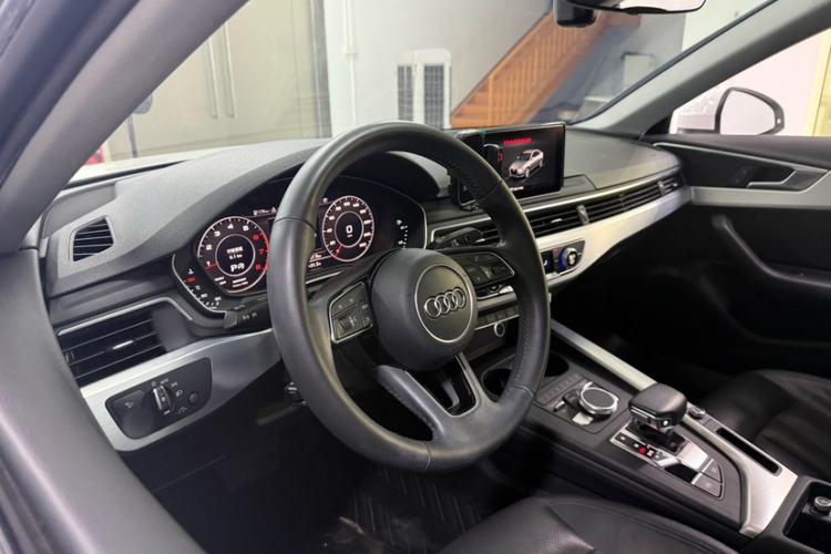 Used Audi A4L 2018 30th Anniversary Edition 40 TFSI Fashion Model Interior 5