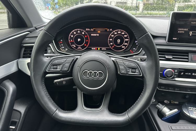Used Audi A4L 2018 30th Anniversary Edition 40 TFSI Fashion Model Interior 5
