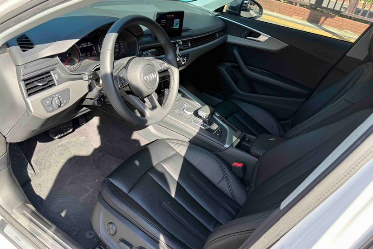Used Audi A4L 2018 30th Anniversary Edition 40 TFSI Trendy Model Interior 5