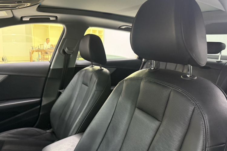 Used Audi A4L 2018 30th Anniversary Edition 40 TFSI Fashion Model Interior 7