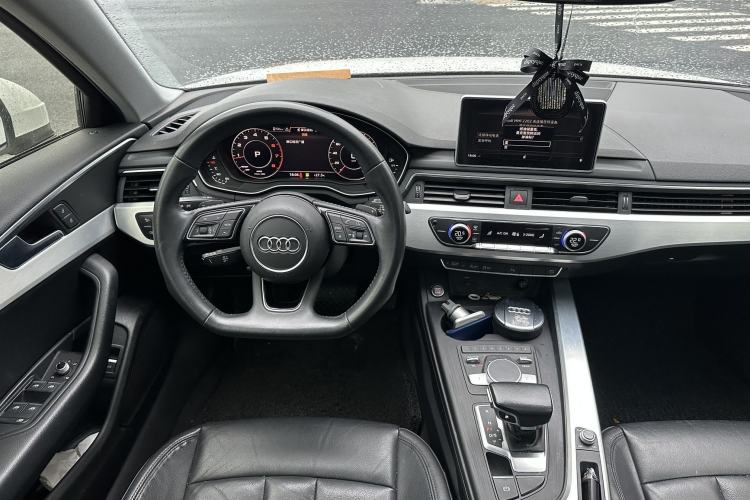 Used Audi A4L 2018 30th Anniversary Edition 40 TFSI Fashion Model Interior 7