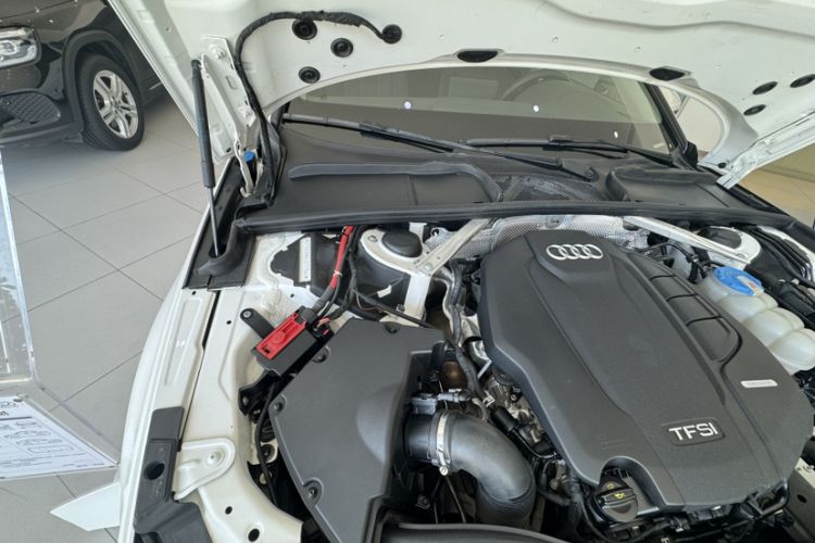 Used Audi A4L 2018 30th Anniversary Edition 40 TFSI Trendy Model Interior 8