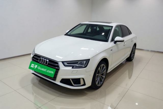 Ojetý Audi A4L 2018 30th Anniversary Edition 40 TFSI Fashion Model