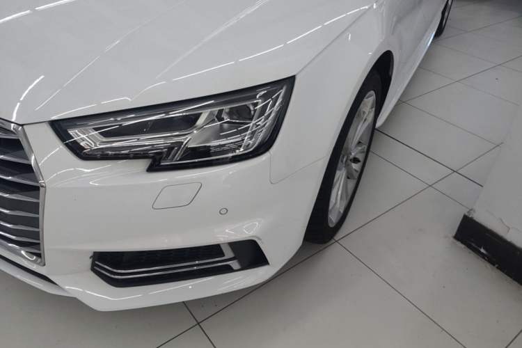 Used Audi A4L 2018 30th Anniversary Edition 40 TFSI Fashion Model Left Front Headlight