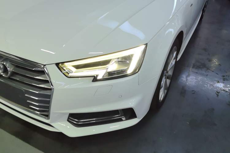 Used Audi A4L 2018 30th Anniversary Edition 40 TFSI Fashion Model Left Front Headlight