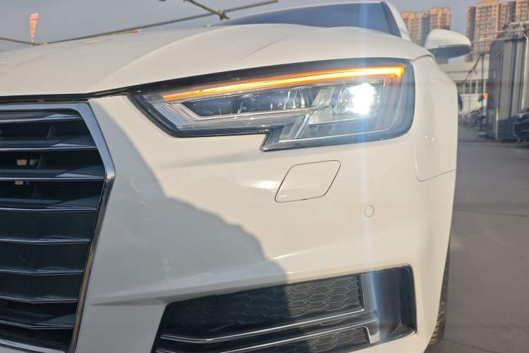 Used Audi A4L 2018 30th Anniversary Edition 40 TFSI Fashion Model Left Front Headlight