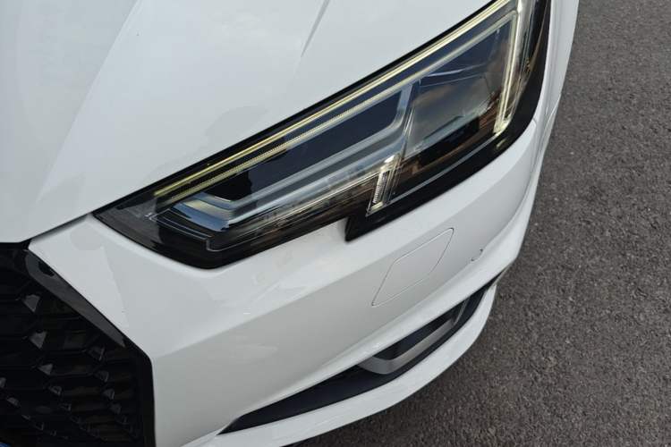 Used Audi A4L 2018 30th Anniversary Edition 40 TFSI Fashion Model Left Front Headlight