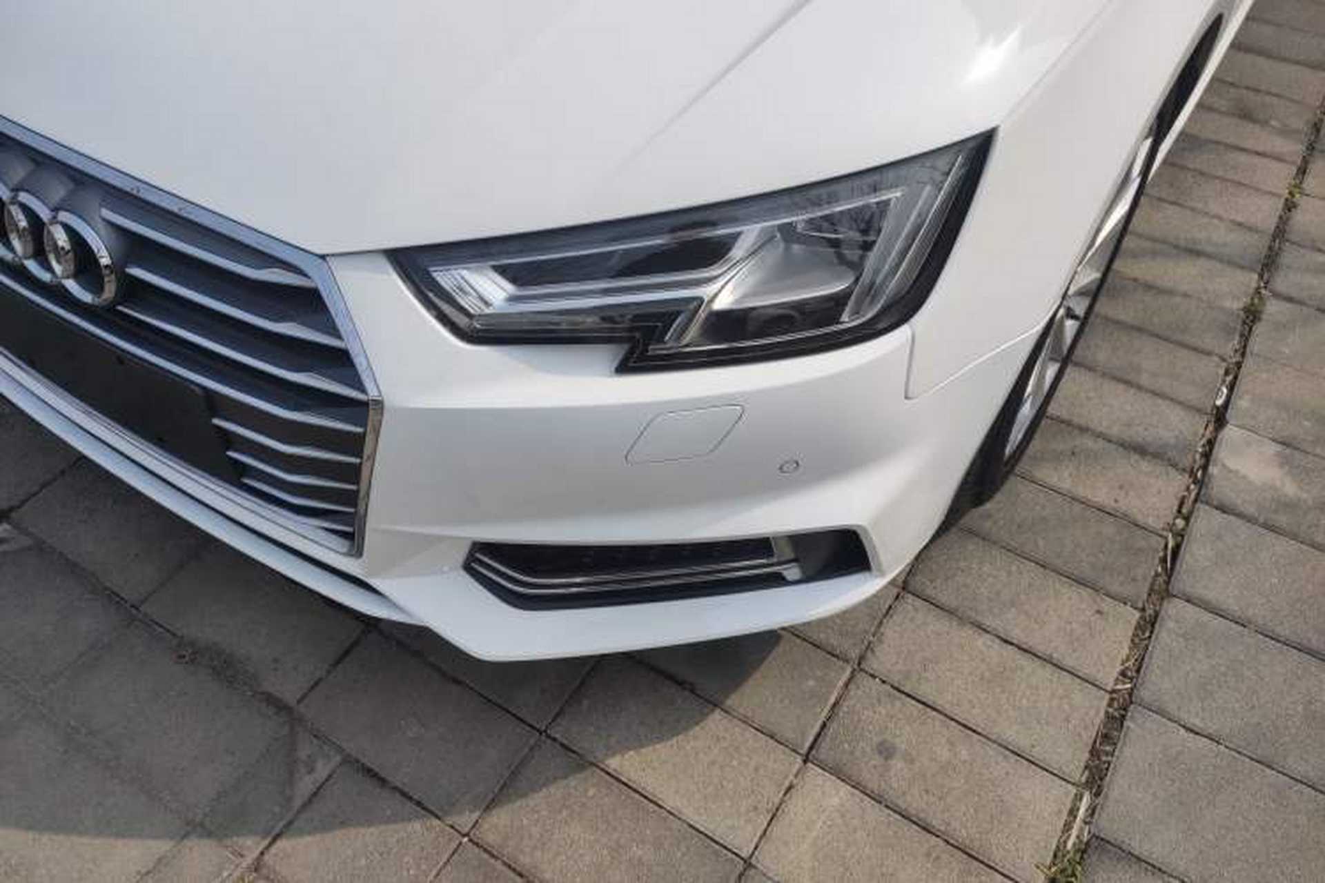 Used Audi A4L 2018 30th Anniversary Edition 40 TFSI Fashion Model Left Front Headlight