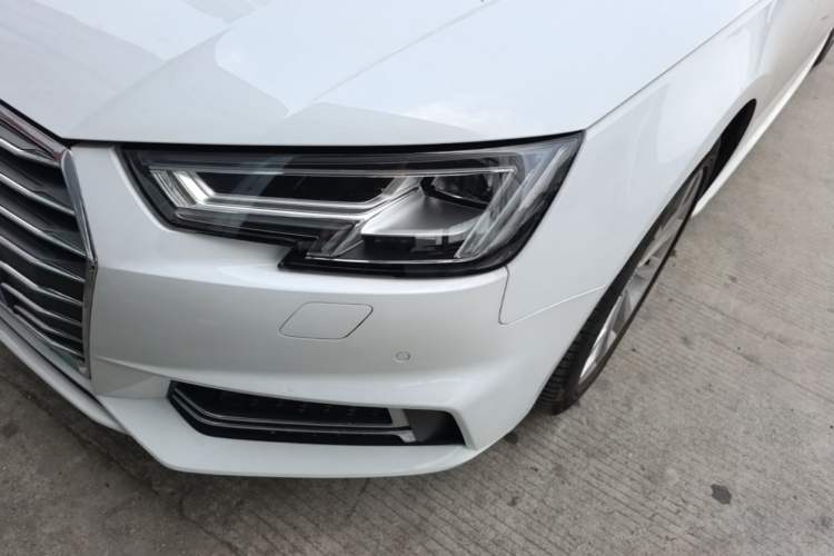 Used Audi A4L 2018 30th Anniversary Edition 45 TFSI quattro Individual Sport Edition Left Front Headlight