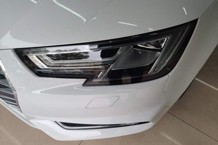 Used Audi A4L 2018 30th Anniversary Edition 40 TFSI Fashion Model Left Front Headlight