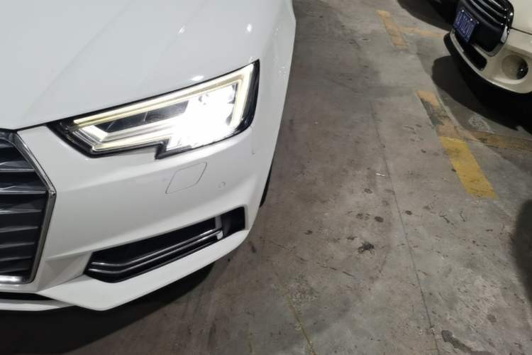 Used Audi A4L 2018 30th Anniversary Edition 40 TFSI Fashion Model Left Front Headlight