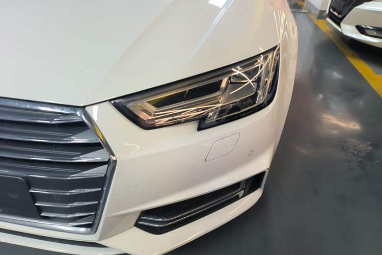 Used Audi A4L 2018 30th Anniversary Edition 40 TFSI Fashion Model Left Front Headlight