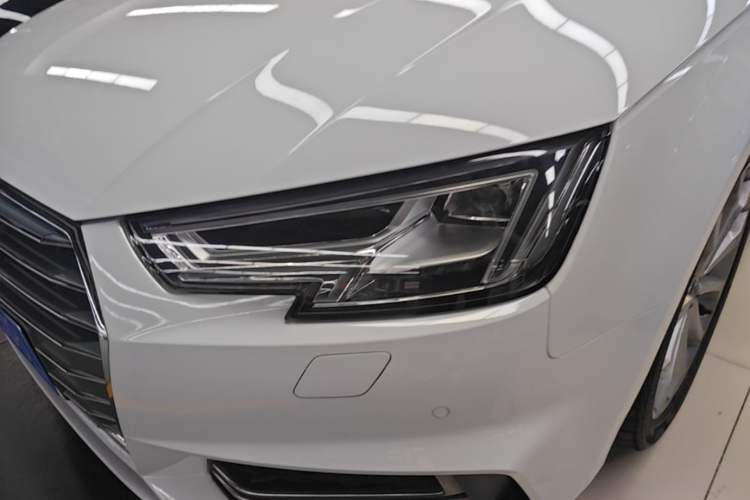 Used Audi A4L 2018 30th Anniversary Edition 40 TFSI Fashion Model Left Front Headlight