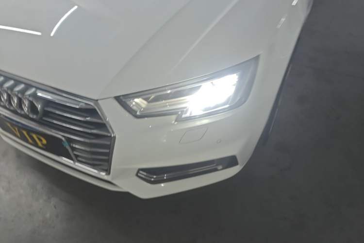 Used Audi A4L 2018 30th Anniversary Edition 45 TFSI quattro Individual Sport Edition Left Front Headlight
