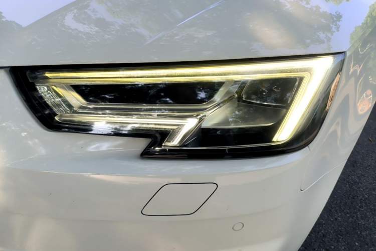 Used Audi A4L 2018 30th Anniversary Edition 40 TFSI Trendy Model Left Front Headlight
