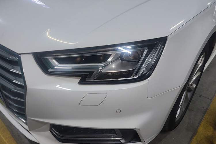 Used Audi A4L 2018 30th Anniversary Edition 40 TFSI Fashion Model Left Front Headlight