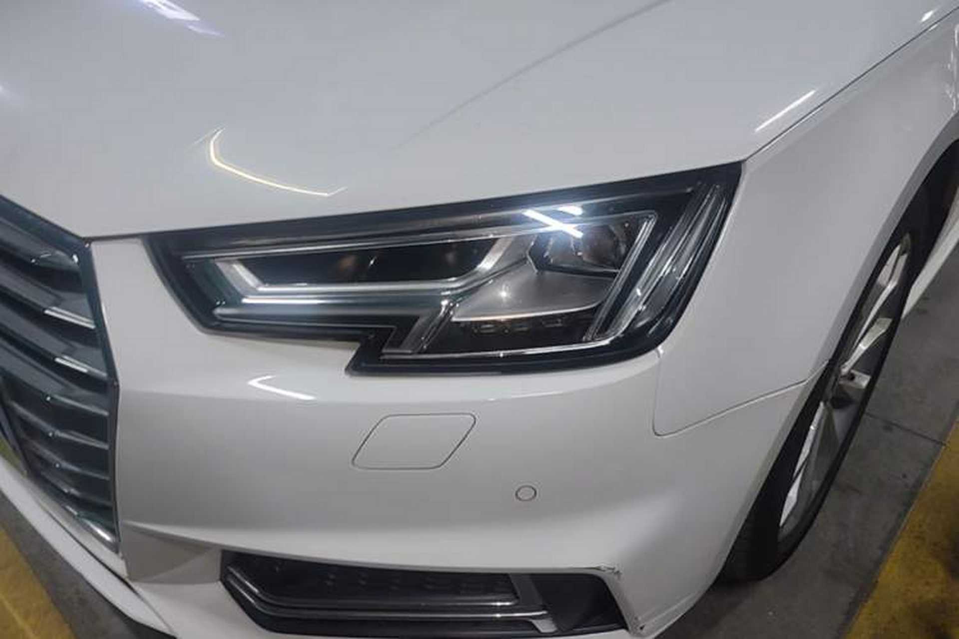 Used Audi A4L 2018 30th Anniversary Edition 40 TFSI Fashion Model Left Front Headlight