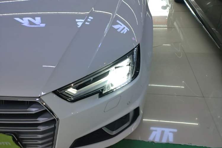 Used Audi A4L 2018 30th Anniversary Edition 40 TFSI Fashion Model Left Front Headlight