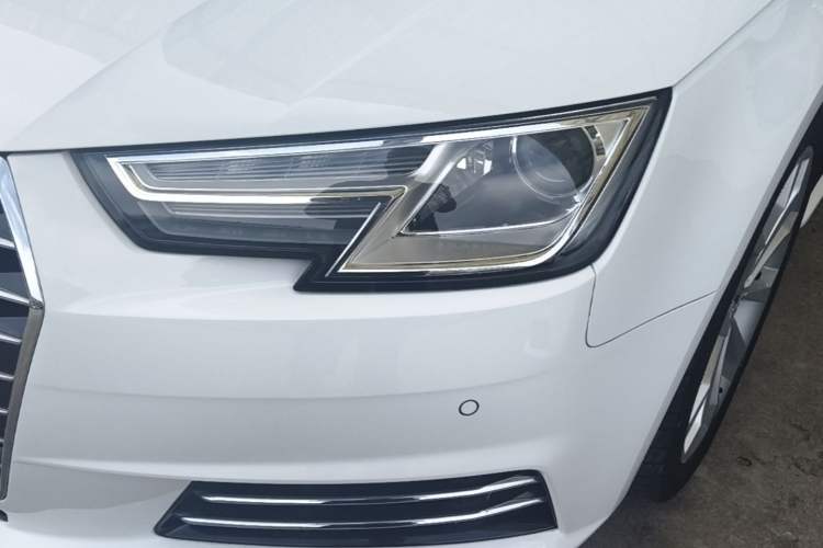 Used Audi A4L 2018 30th Anniversary Edition 40 TFSI Trendy Model Left Front Headlight