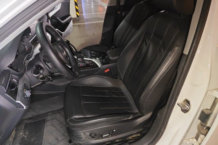 Used Audi A4L 2018 30th Anniversary Edition 40 TFSI Fashion Model Left Front Seat
