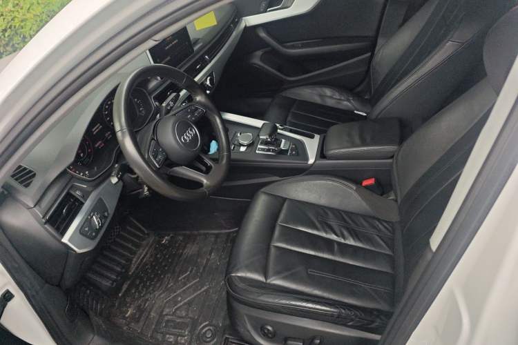 Used Audi A4L 2018 30th Anniversary Edition 40 TFSI Fashion Model Left Front Seat