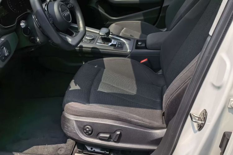 Used Audi A4L 2018 30th Anniversary Edition 40 TFSI Trendy Model Left Front Seat