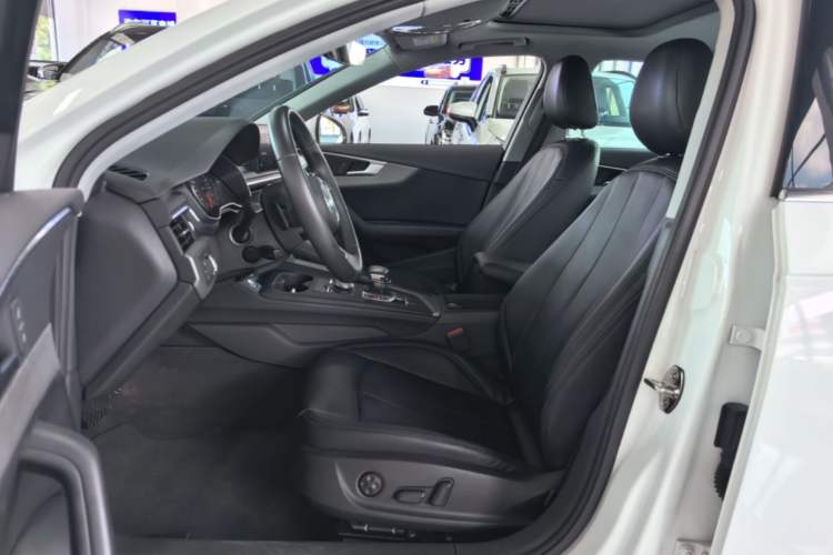 Used Audi A4L 2018 30th Anniversary Edition 40 TFSI Trendy Model Left Front Seat