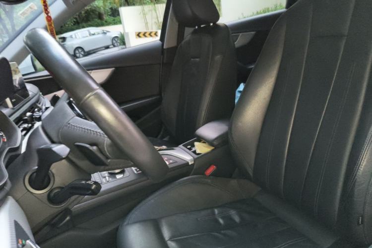 Used Audi A4L 2018 30th Anniversary Edition 40 TFSI Fashion Model Left Front Seat