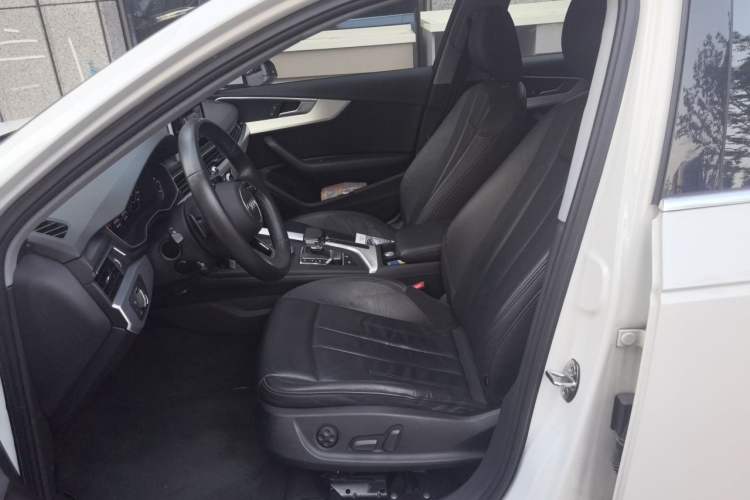 Used Audi A4L 2018 30th Anniversary Edition 40 TFSI Fashion Model Left Front Seat